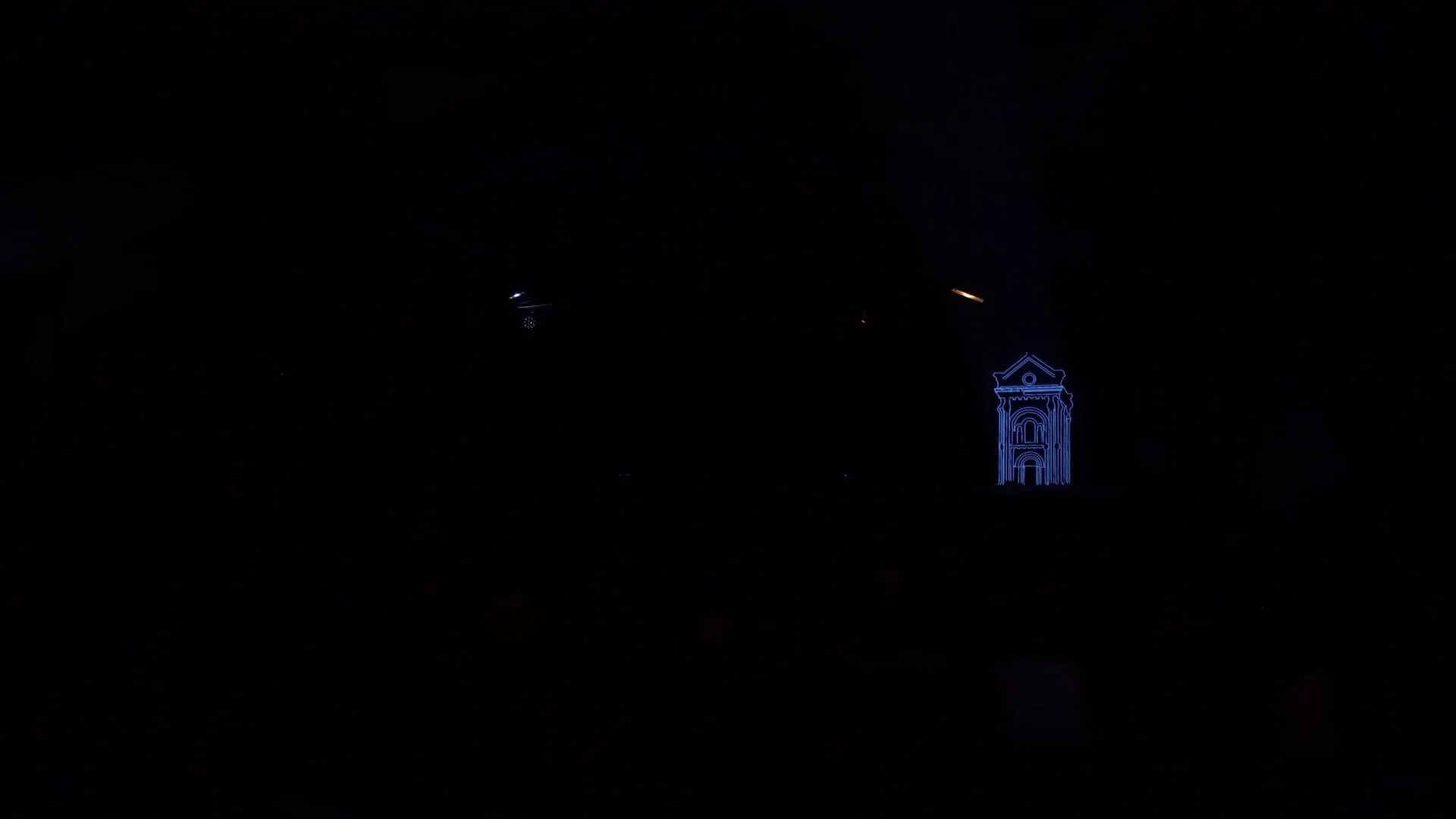 Mapping vidéo projeté sur la façade du bâtiment pendant le spectacle de 2019