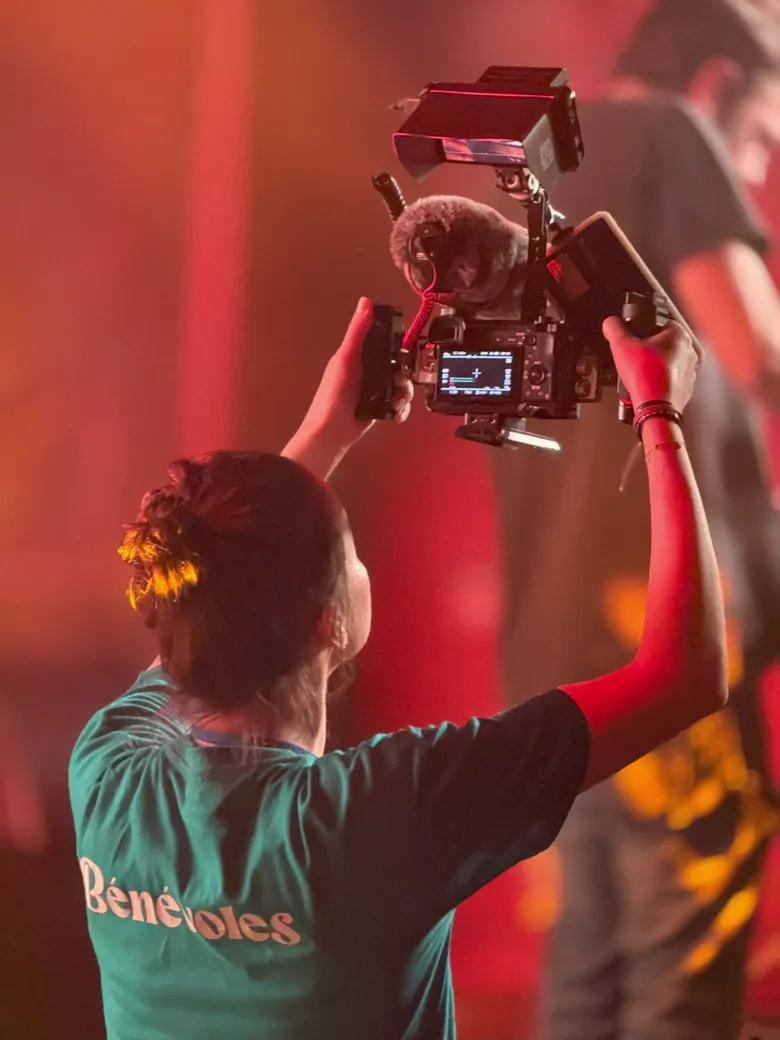 Amelie BROSSARD en tournage le festival des Cuicuite Days